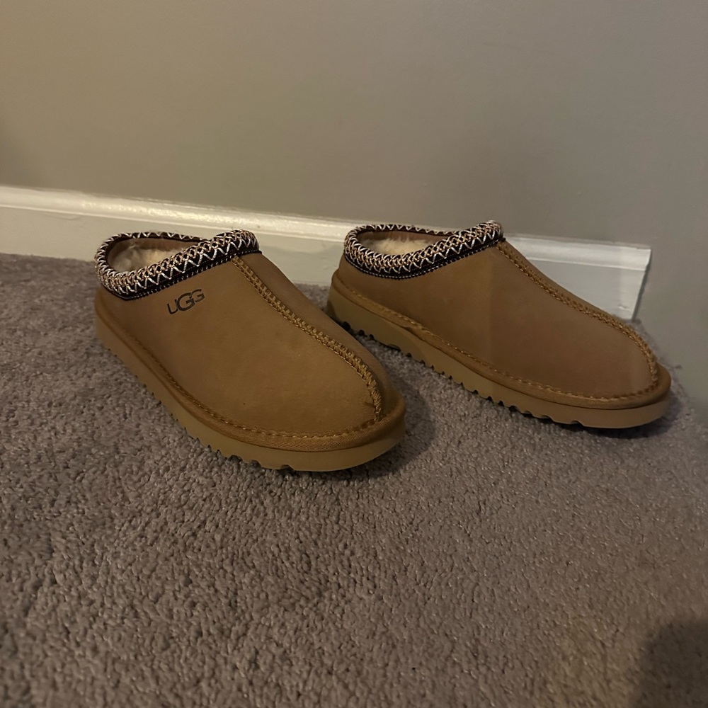 Brand New UGG Women's Tasmen 5955, Chestnut ,Suede Classic Slipper Size 6